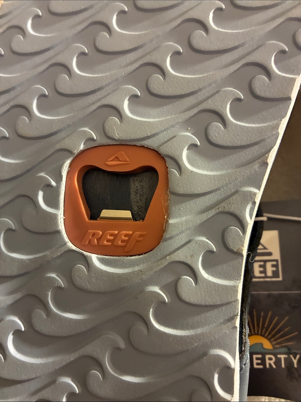 Fahrrty x Reef collab Unisex Navy, Mustard & Rust Sunset Graphic Flip Flops - Picture 5 of 7
